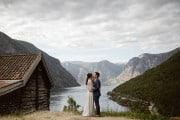 bryllupsfotograf-spektakulaer-utsikt-sogn-og-fjordane