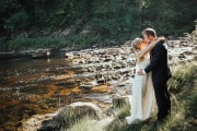 bryllupsfotografering ved elv