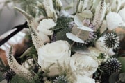 brudebukett-hvite-roser